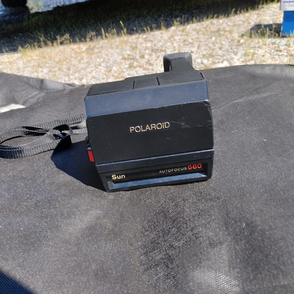Polaroid Camera (vintage)